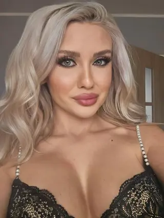 Ogłoszenie towarzyskie - Twoja Pani - Natalia - Pokazy, filmiki, zdjęcia, sexting