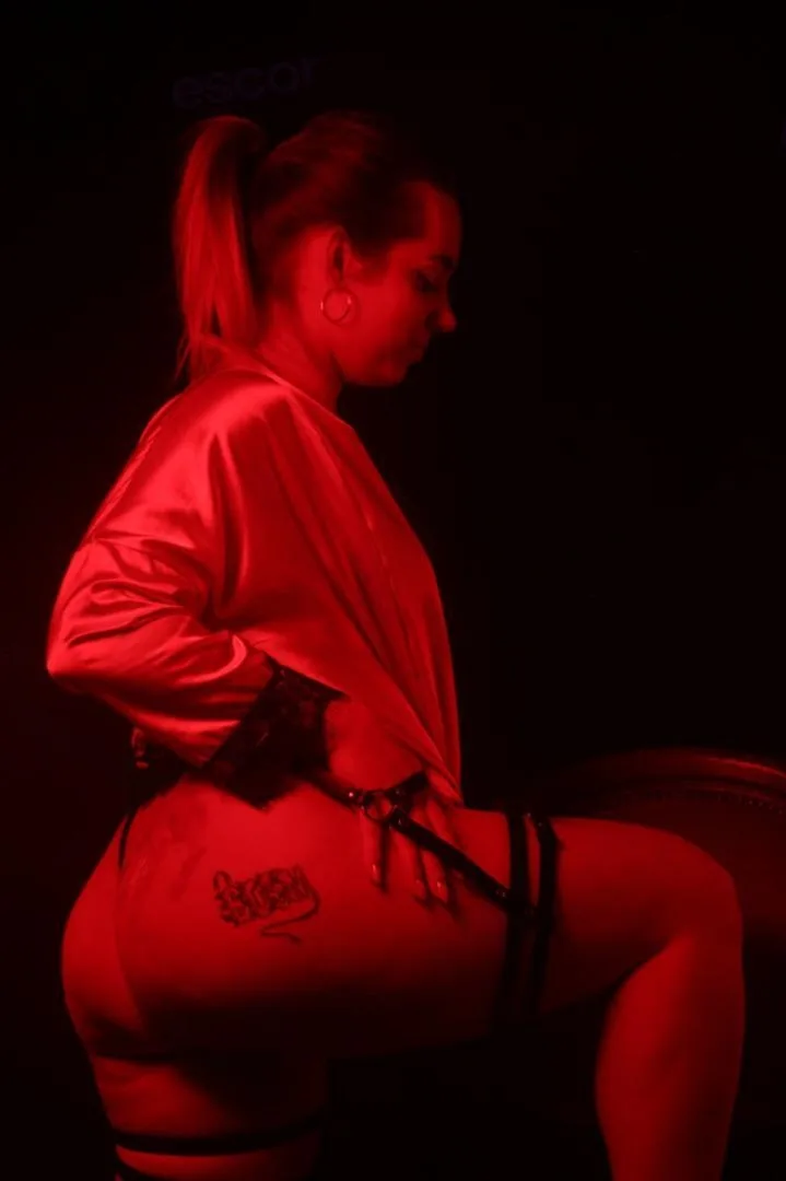 Oliwka - Dostępna - Kamerki, filmiki i sexchat! - zdjęcie 4