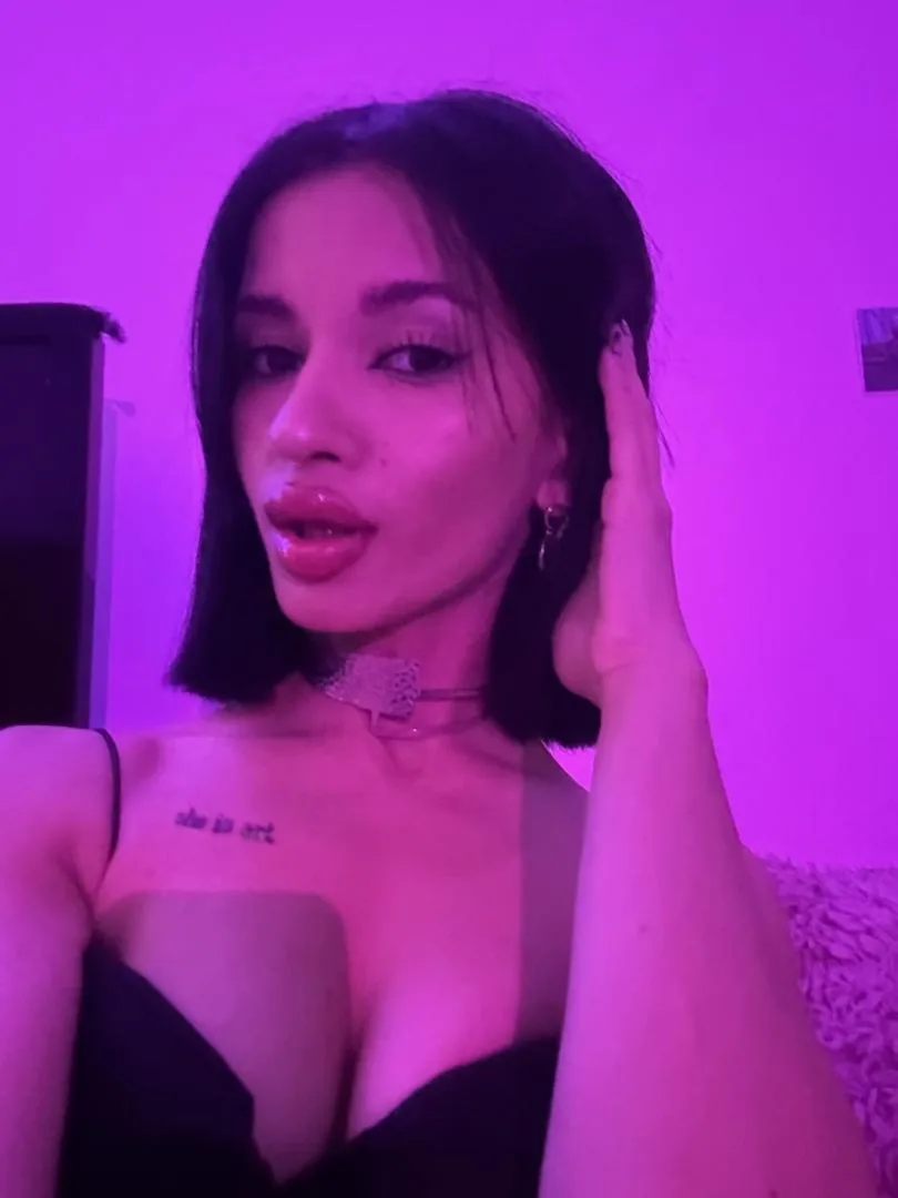 OSTRA WERONIKA - zdjęcie profilowe
