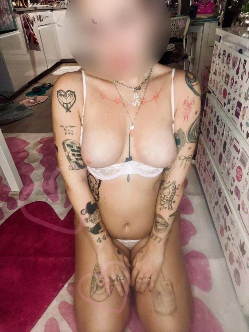 Pokazy, sexting, filmy - zdjęcie 3