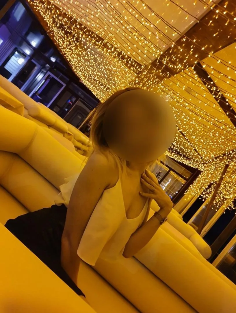 Pokaż na żywo, sexting, filmy, Erika z powrotem - zdjęcie 5