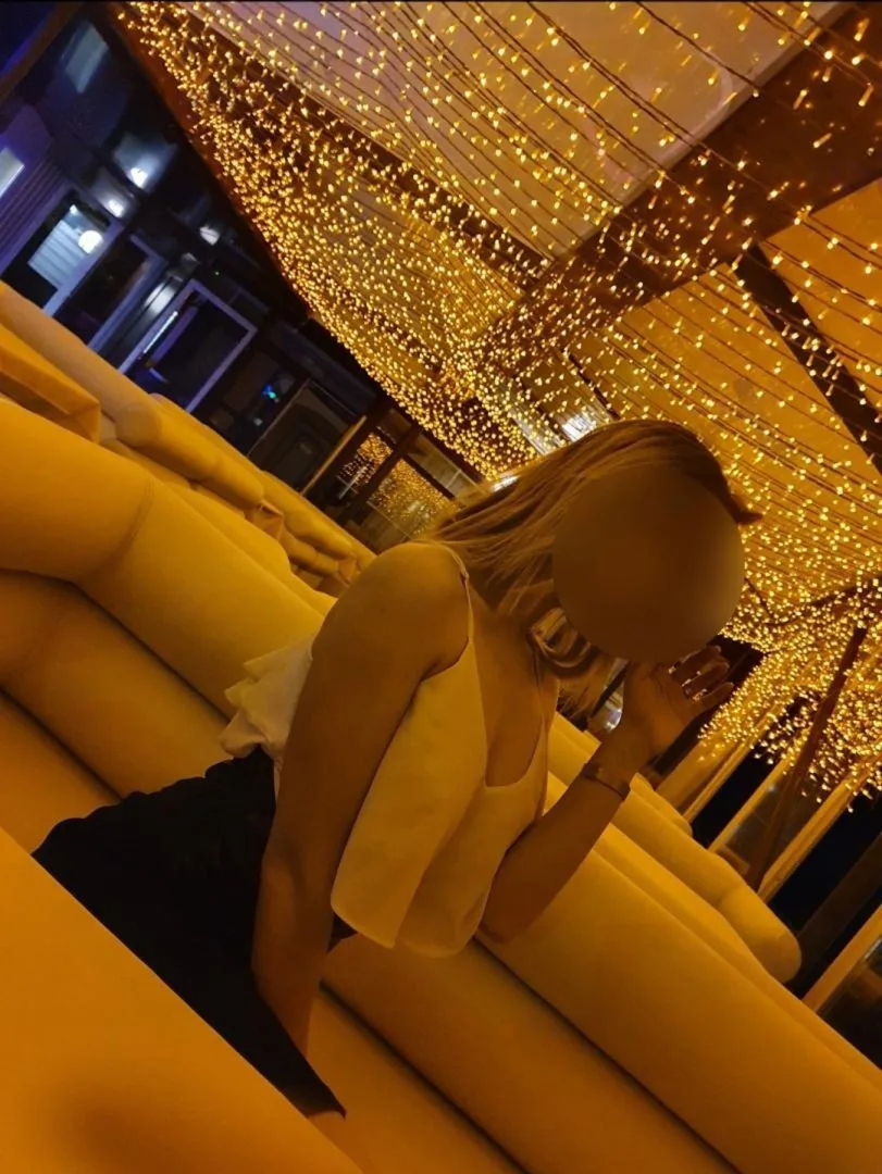 Pokaż na żywo, sexting, filmy, Erika z powrotem - zdjęcie 6