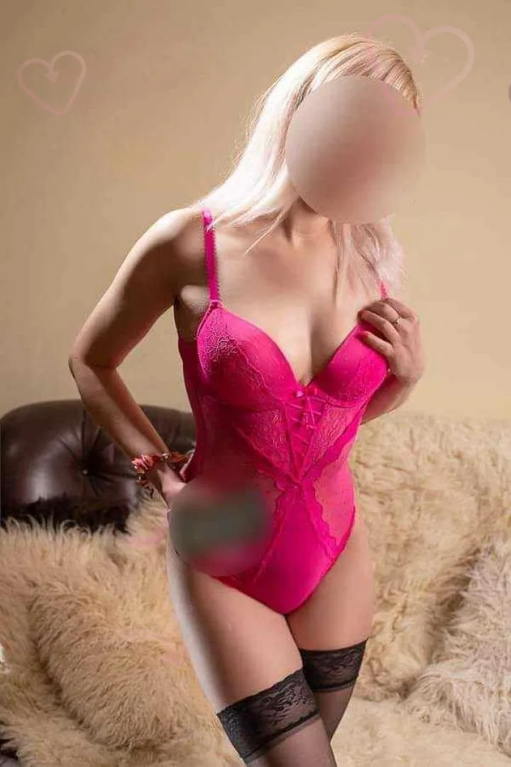 VIP Blondynka 32L - zdjęcie profilowe, Serock