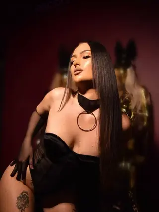 Ogłoszenie towarzyskie Warszawa Powiśle - Hot Massage Karolina