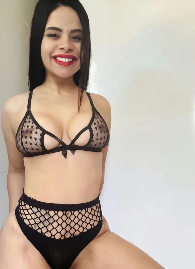 LATIFA - zdjęcie profilowe