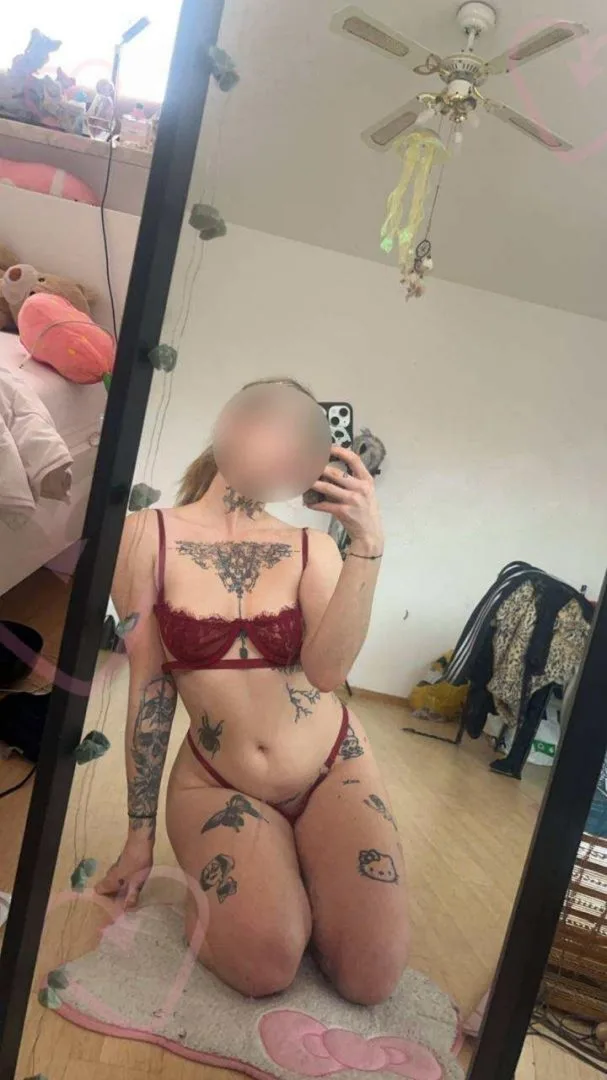 PERWERT SUZIE - zdjęcie profilowe