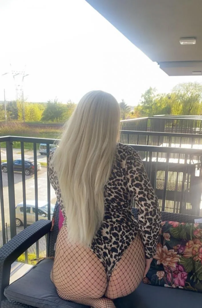 Blondi z kutasem - zdjęcie 2, Nowy Targ