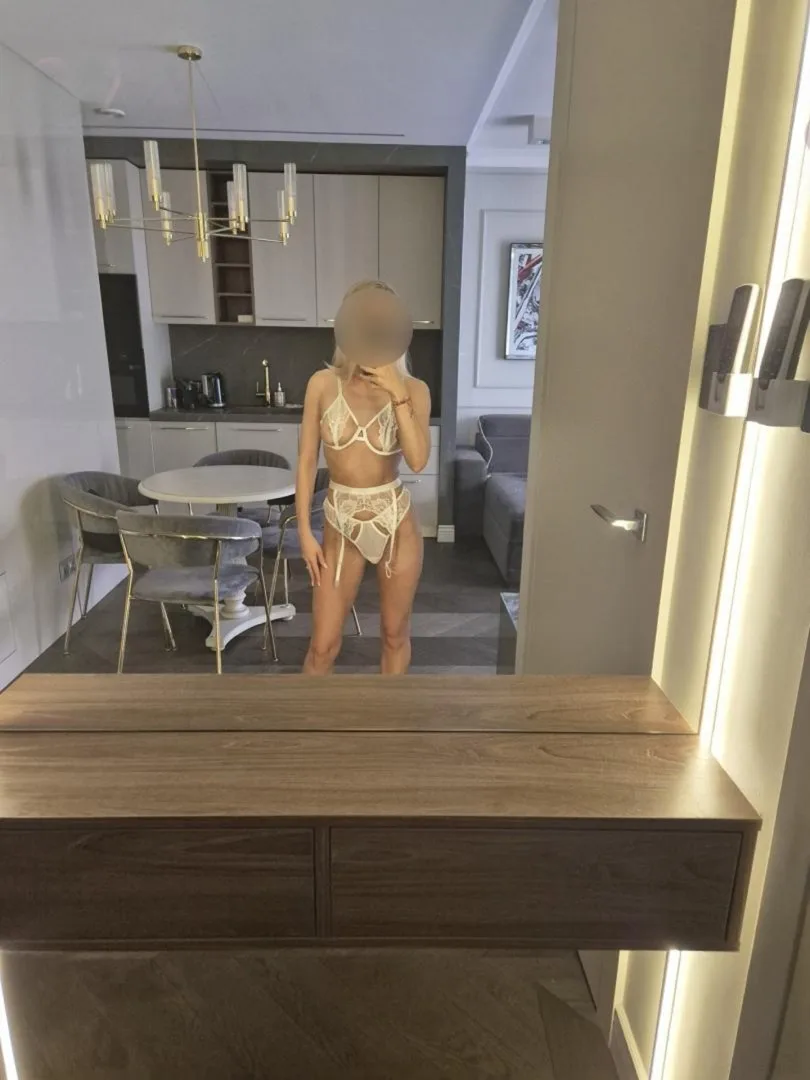 HOT BLONDYNECZKA - zdjęcie 4, Wrocław
