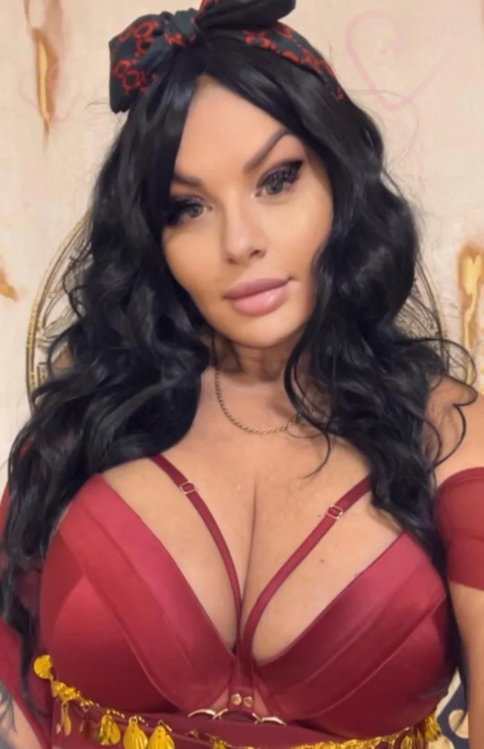 Miranda taniec striptis i wytrysk - zdjęcie 7
