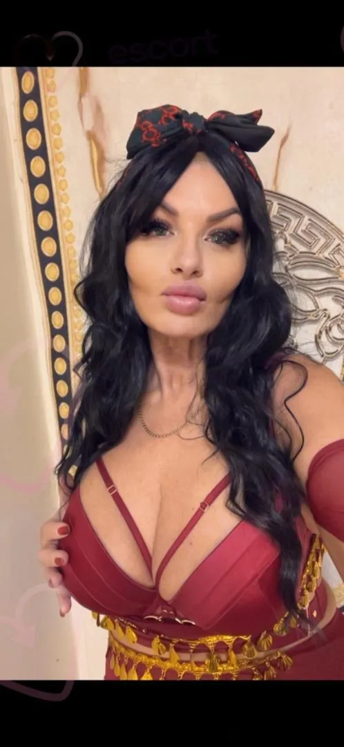 Miranda taniec striptis i wytrysk - zdjęcie 8