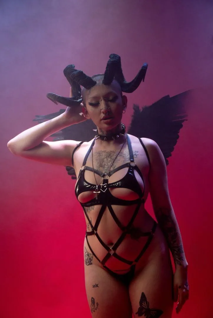 Diablica Cam - zdjęcie 2