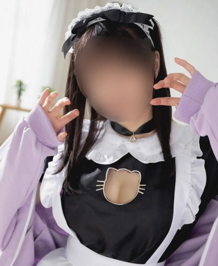 Wąska szparka Japonki - zdjęcie profilowe, Warszawa