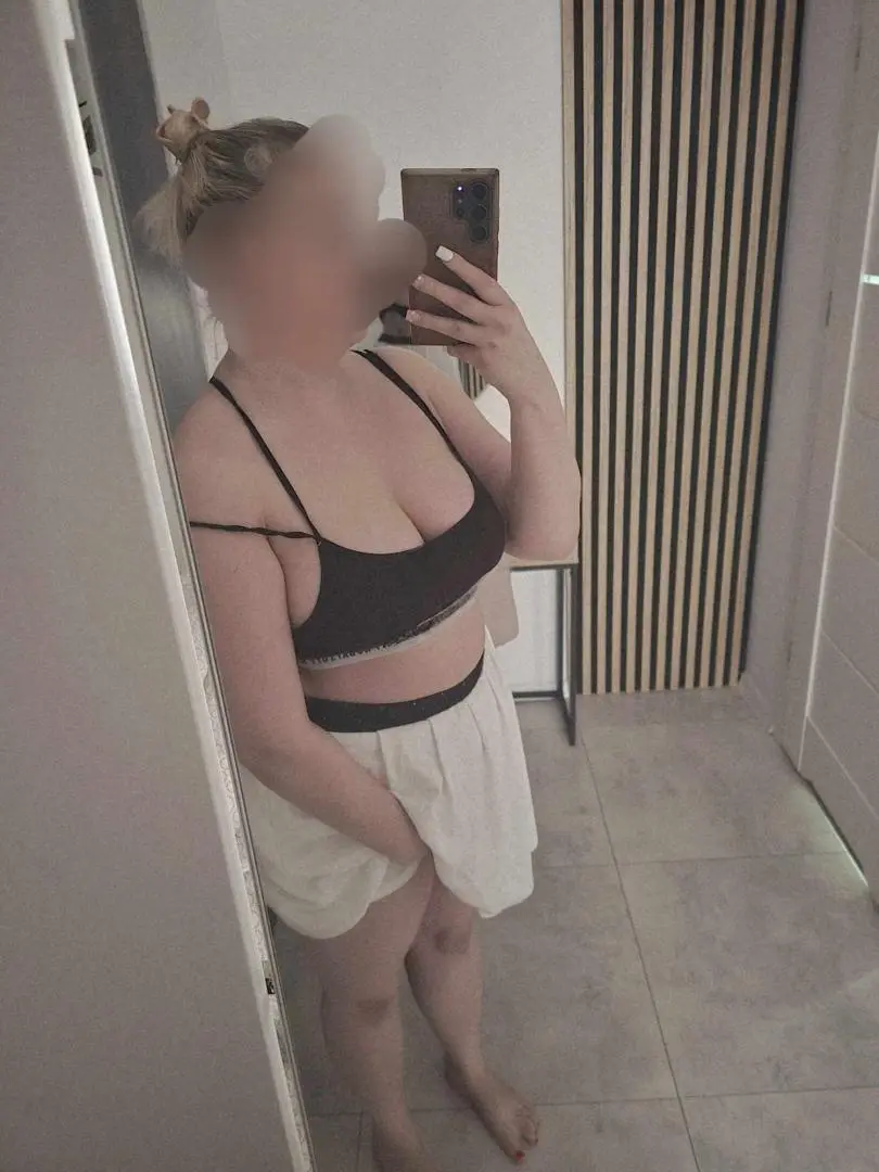 Masazystka oliwia mloda - zdjęcie profilowe, Warszawa