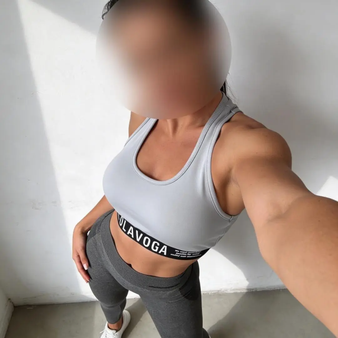 fit milf sexbomb - zdjęcie 4