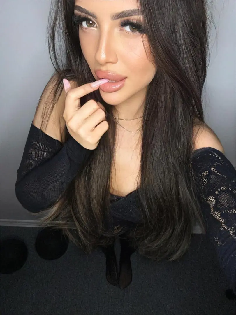 HOT LAURA - zdjęcie profilowe, Warszawa