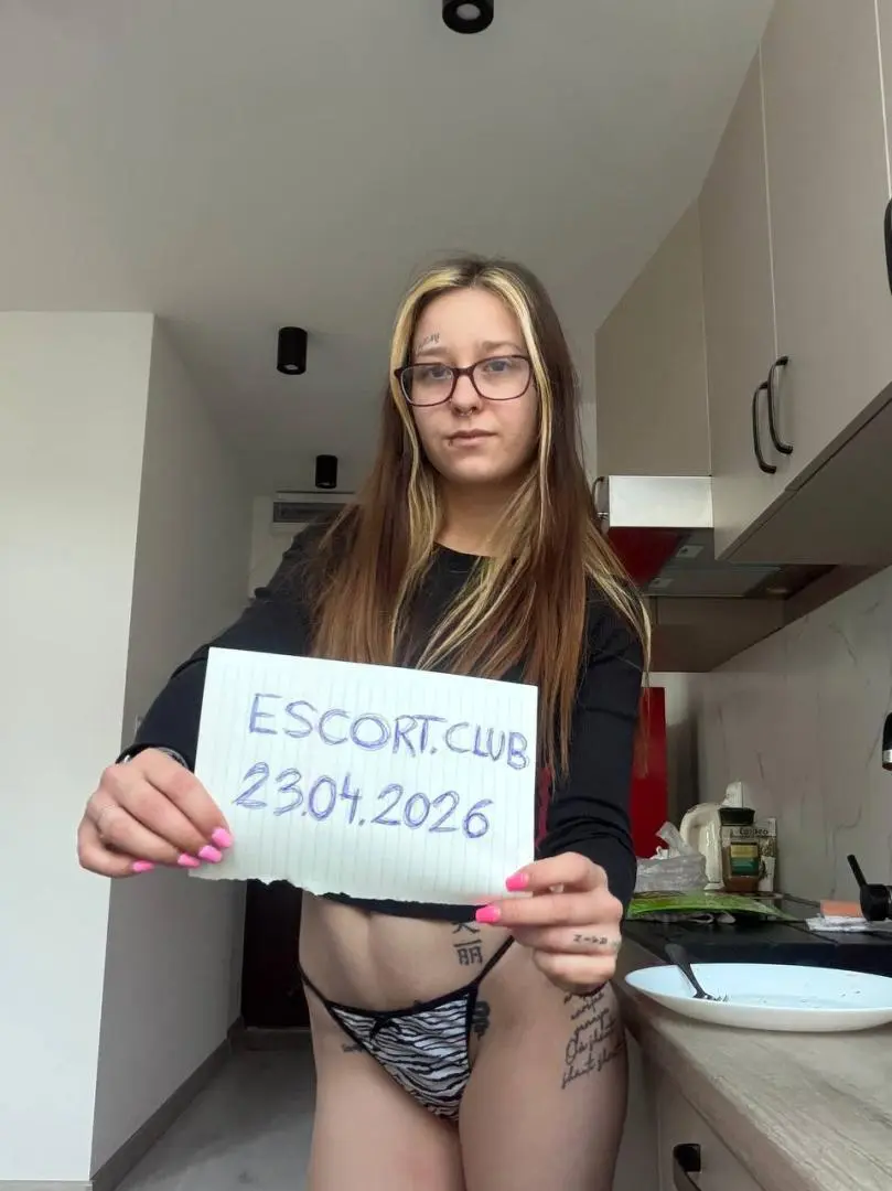 DIRTY DOLL - zdjęcie profilowe