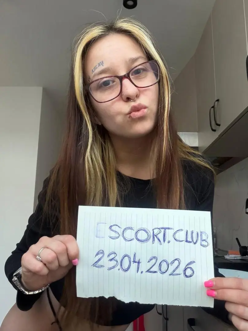 DIRTY DOLL - zdjęcie 2