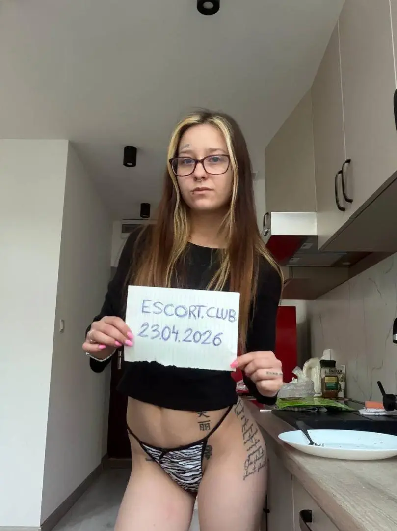 DIRTY DOLL - zdjęcie 3