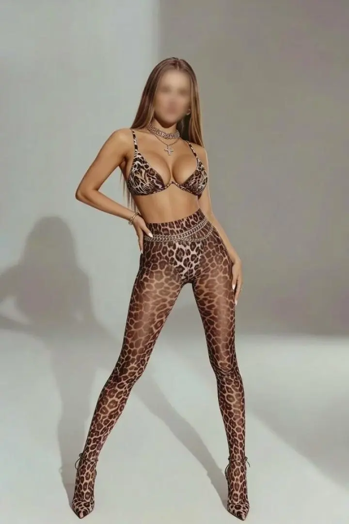 Cat woman - zdjęcie 3, Płock
