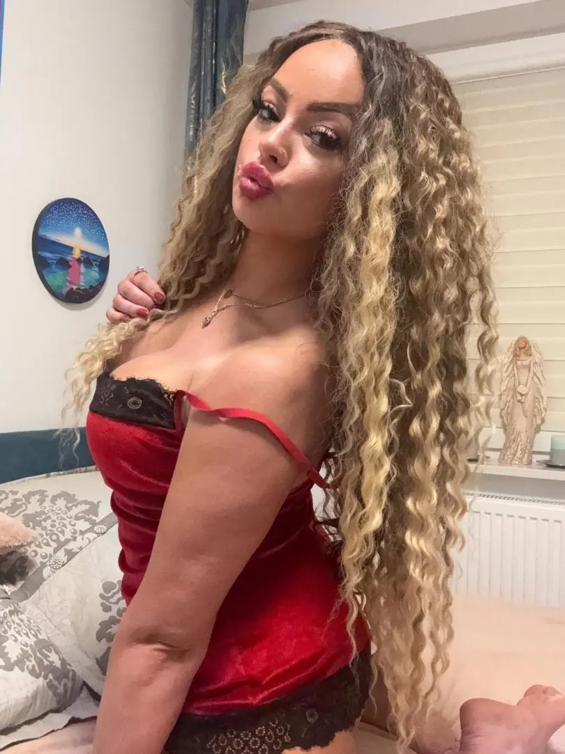 NAPALONY MILF - zdjęcie 4