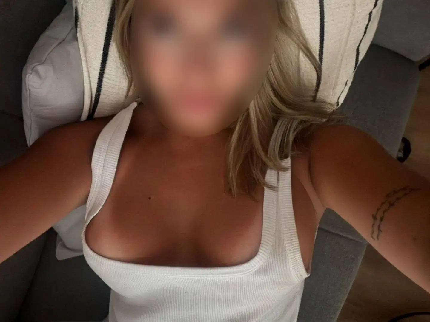 Anita kamerki, sex telefon - zdjęcie 4