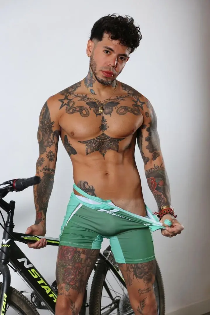 Alejandro24 - zdjęcie profilowe, Warszawa