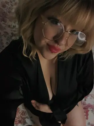 Ogłoszenie towarzyskie - Kicia - POKAZY, FILMY, SEXTING